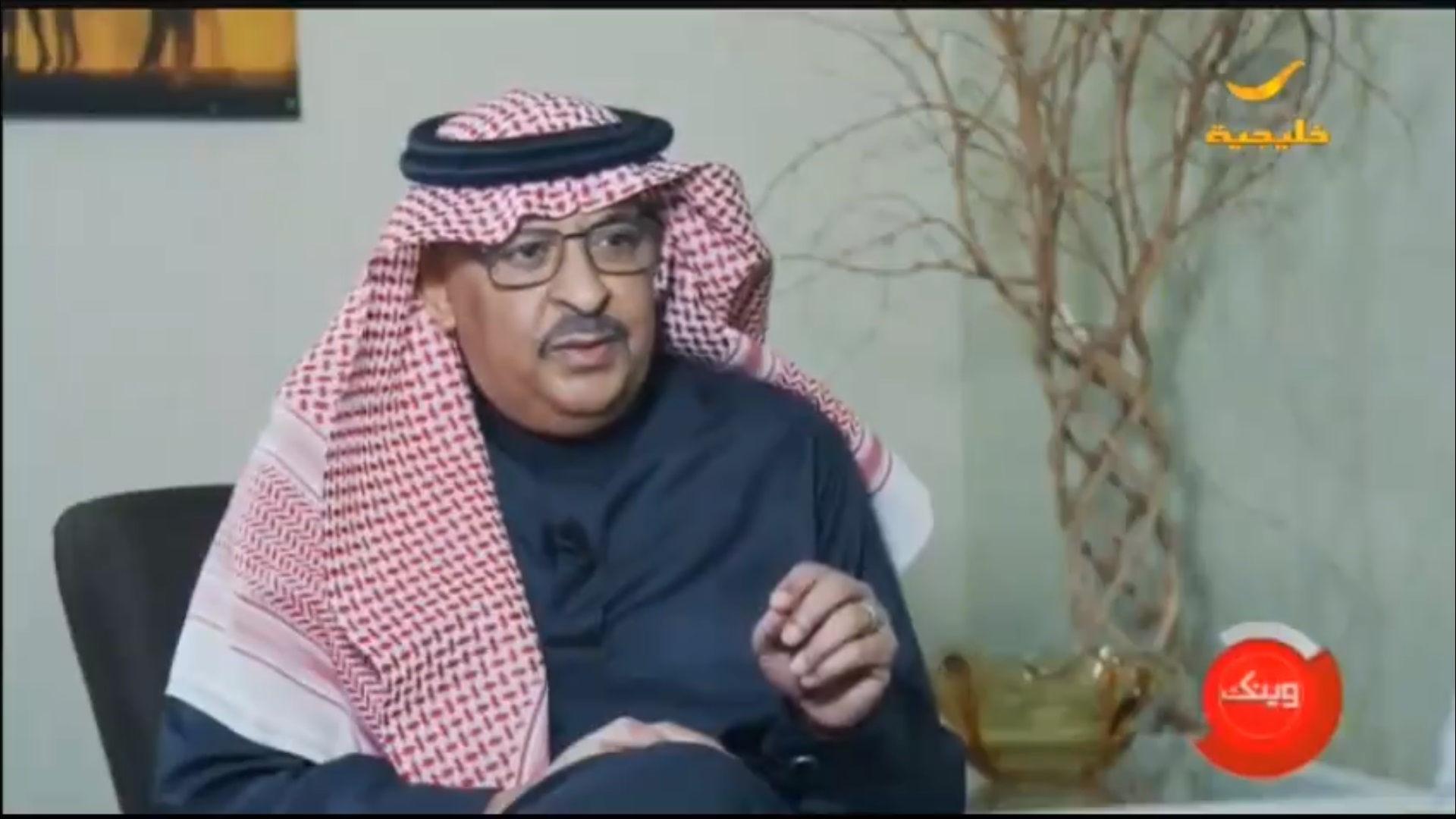 محمد جبر الحربي: والدي كان يدخل المسجد فيسمع الشتائم الموجهة لي