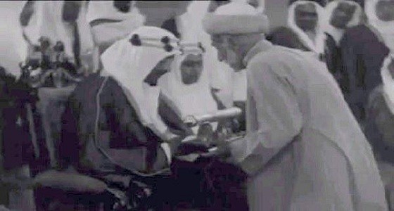 فيديو نادر لزيارة الملك سعود إلى الهند في 1955م