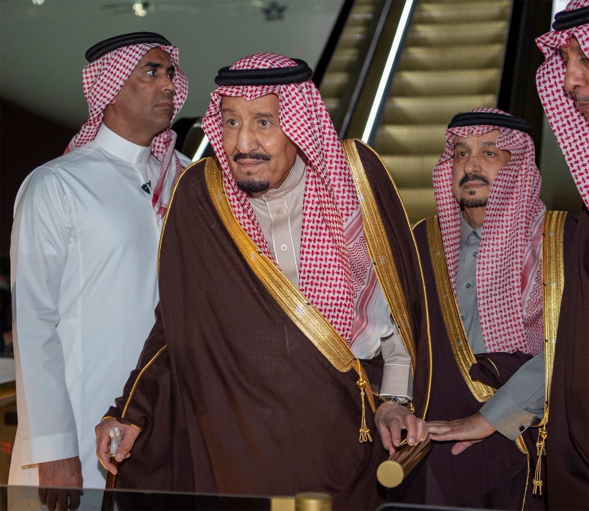 الملك سلمان يصل الرياض قادمًا من مصر