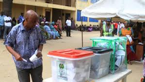 انفجارات تهز نيجيريا صبيحة الانتخابات الرئاسية والتشريعية