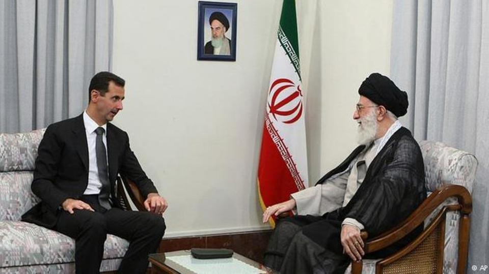 رصانة: النفوذ الإيراني في سوريا يتزايد وخامنئي يعامل بشار كتابع