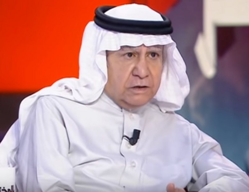 تركي الحمد يصل الرياض اليوم بعد حادث القاهرة.. ماذا تعرف عن تاريخه الأدبي؟