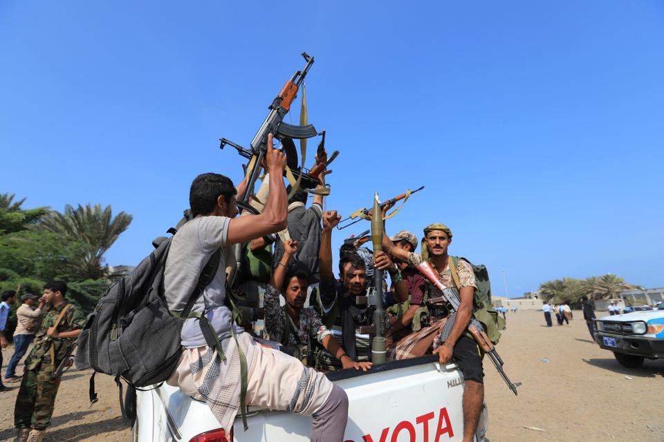 الحوثي يخرق هدنة الحديدة ويهاجم مواقع الجيش اليمني