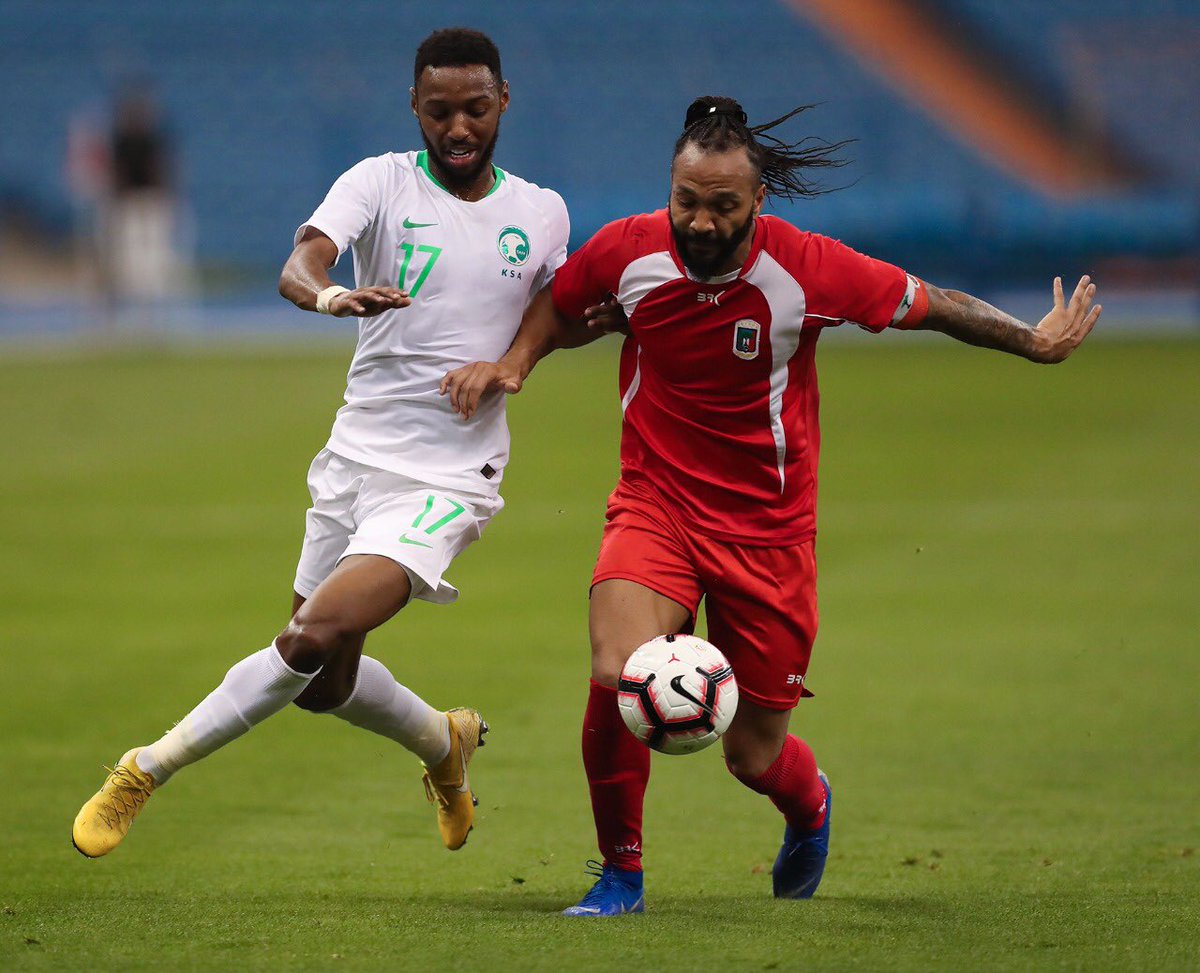 المنتخب السعودي يُسقط غينيا بثلاثية في مباراة ركلات الجزاء الـ4
