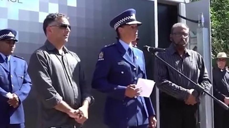 مفتشة الشرطة في أكبر مدن نيوزيلندا مسلمة.. فاجأت العالم بتأبين ضحايا الهجوم الإرهابي