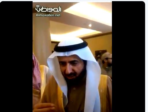 فيديو “المواطن” .. مطالب أهالي عسير تحاصر الوزير الربيعة في فندق قصر أبها