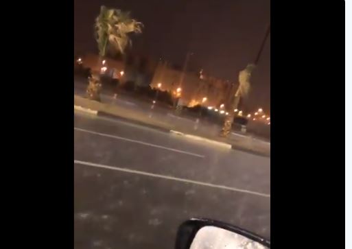 فيديو.. أمطار الخير تنعش أجواء المملكة الصباحية