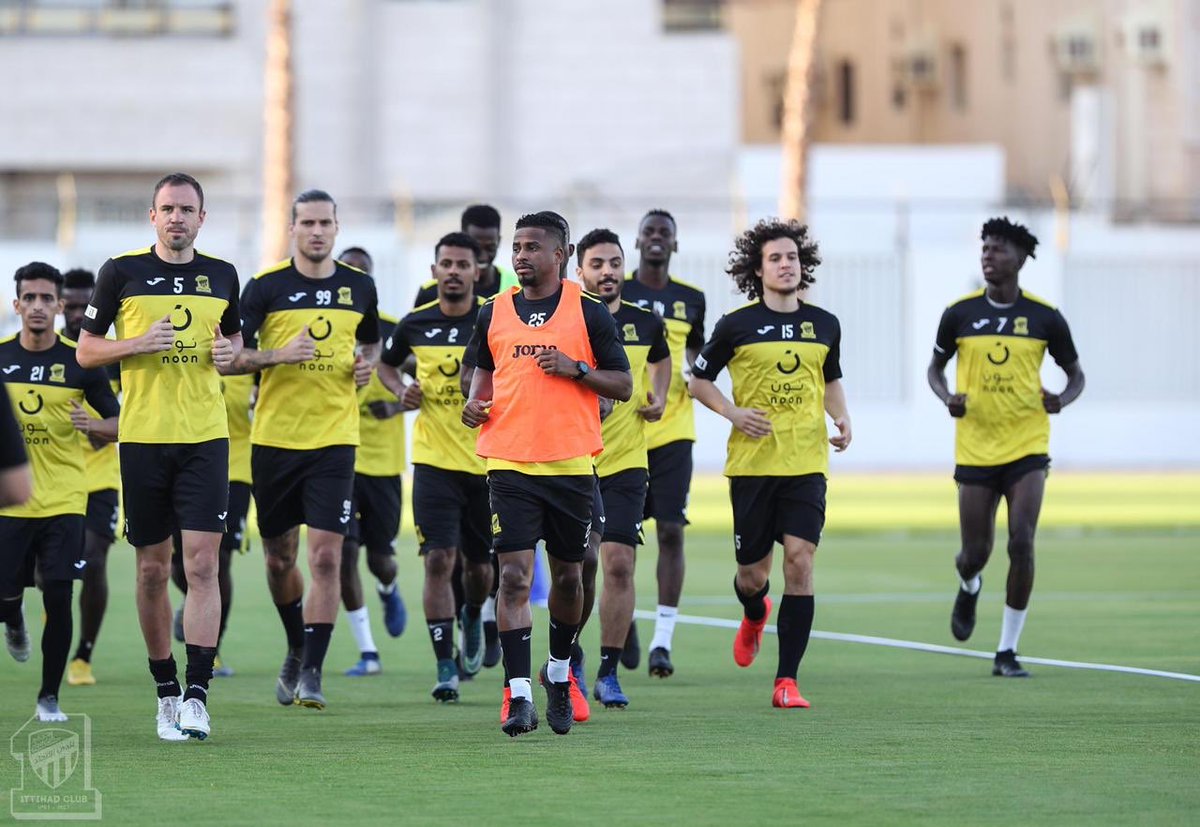 إدارة ناظر تُناقش سييرا بعد خسارة #الاتحاد بثلاثية