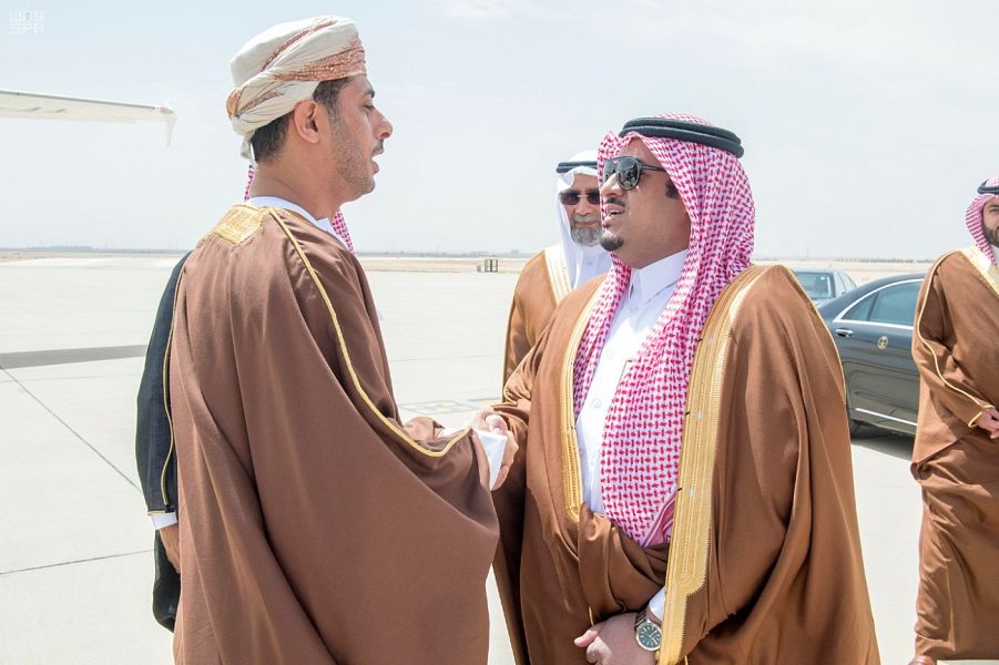 ممثل سلطان عُمان يصل الرياض لحضور الحفل الختامي لمهرجان الملك عبدالعزيز للإبل