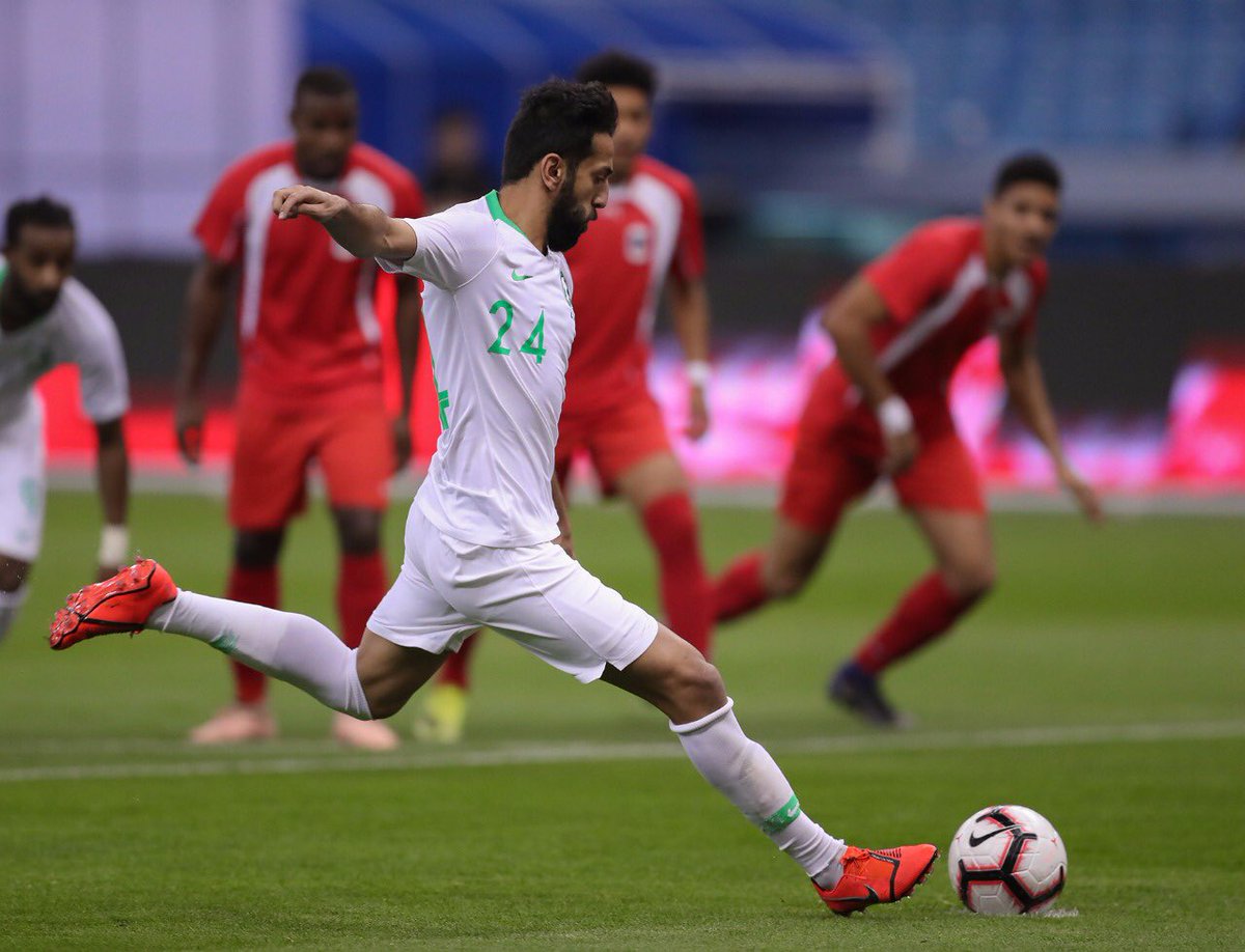 فيديو .. المنتخب السعودي يُسجل هدفين جميلين في شباك غينيا
