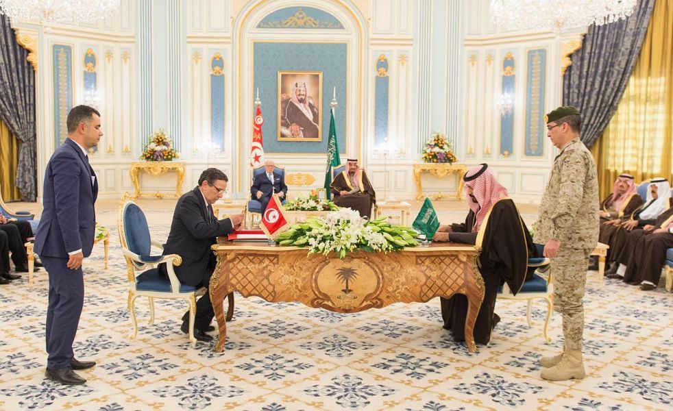 العلاقات السعودية التونسية تكتسب زخمًا كبيرًا في عهد الملك سلمان