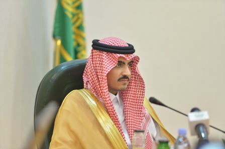 شاهد بالصور.. أمير مكة بالنيابة يزور محافظتي القنفذة والليث ويستمع لمطالب المواطنين