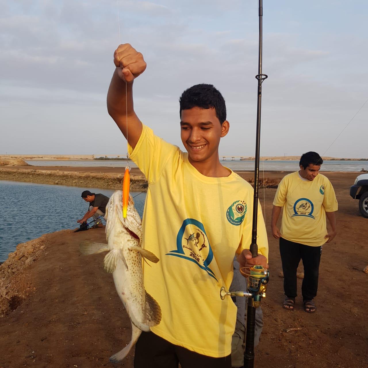 فيديو وصور.. مكفوفو جازان يتدربون على صيد الأسماك