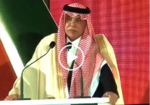فيديو.. وزير الشؤون البلدية يمازح أمير عسير: متابع ومزعج للعمل