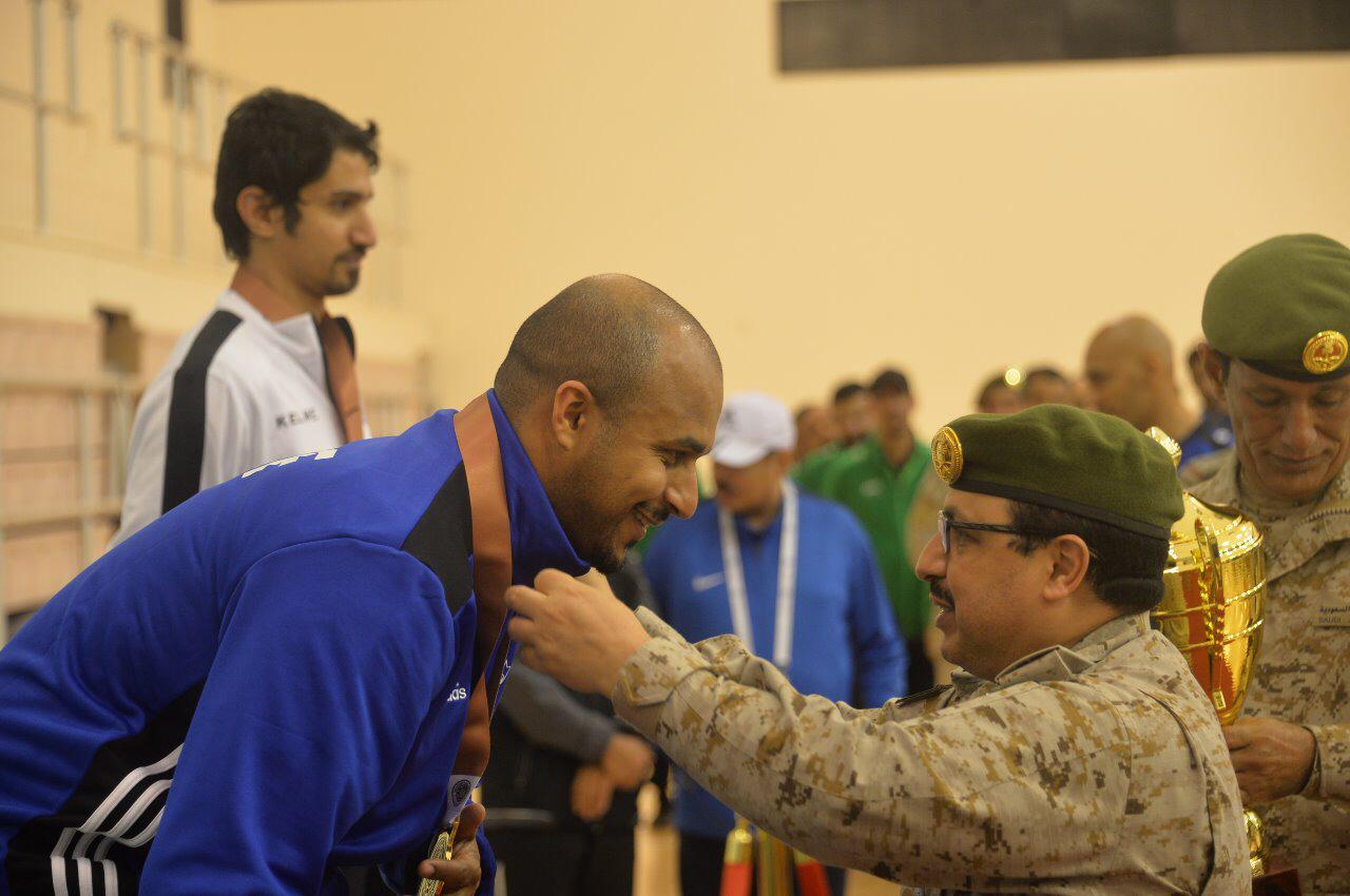 صور.. منتخب الجوية يحصد ذهبية الطاولة وكرة القدم