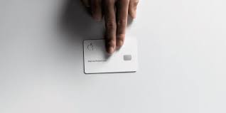 آبل تعلن عن بطاقتها الائتمانية Apple Card .. هذه مميزاتها