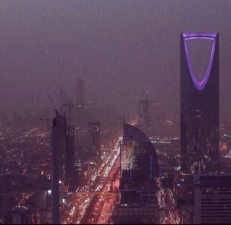 أمطار غزيرة على الرياض حتى الثانية صباحًا
