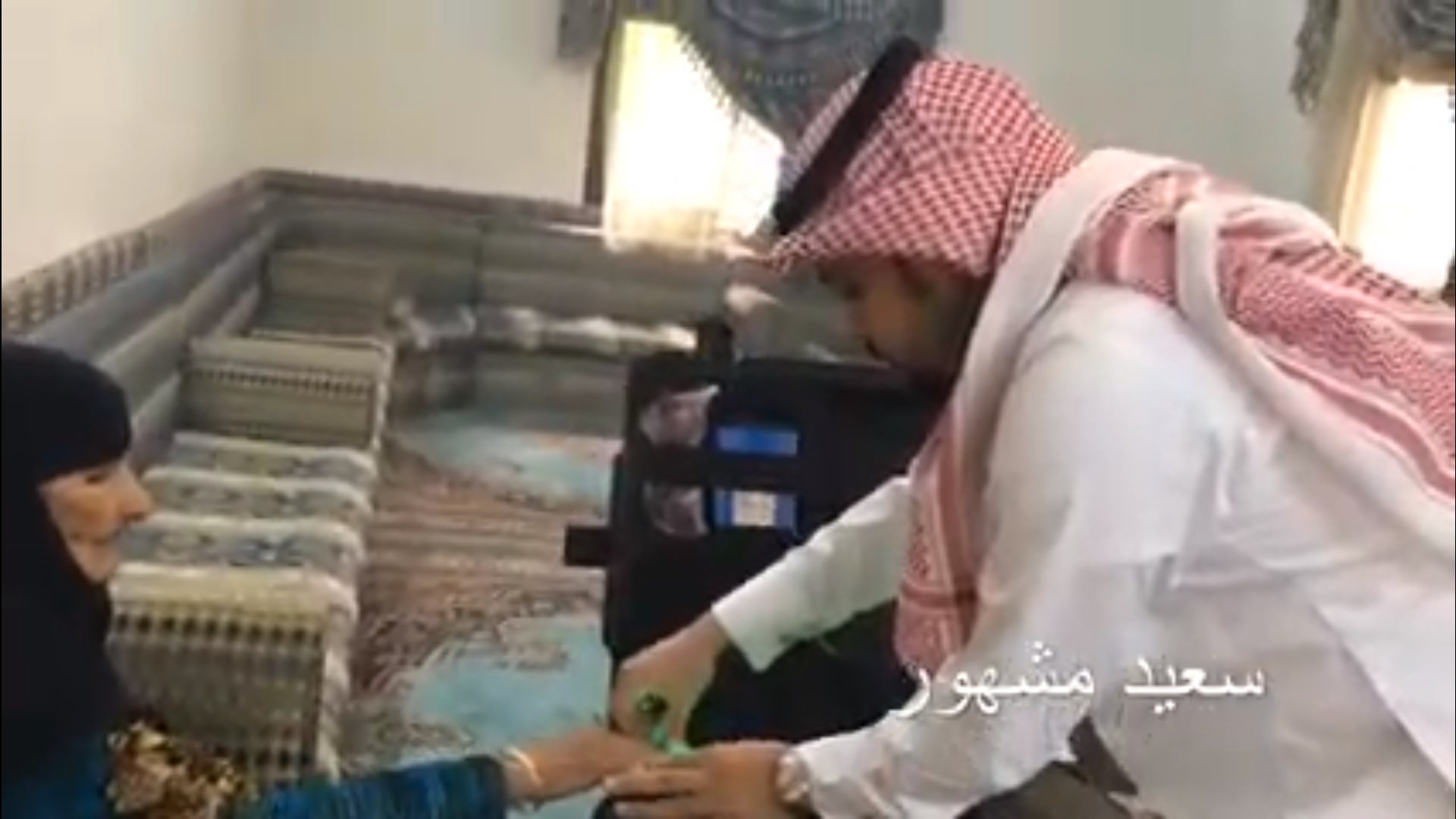 فيديو مؤثر.. خدمة الأحوال تُطلق دعوات الخير من مسنة في عسير