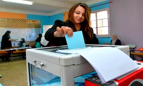 6 مرشحين ينافسون بوتفليقة في الانتخابات الجزائرية