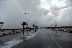أمطار على مكة المكرمة حتى التاسعة والمدني يحذر 
