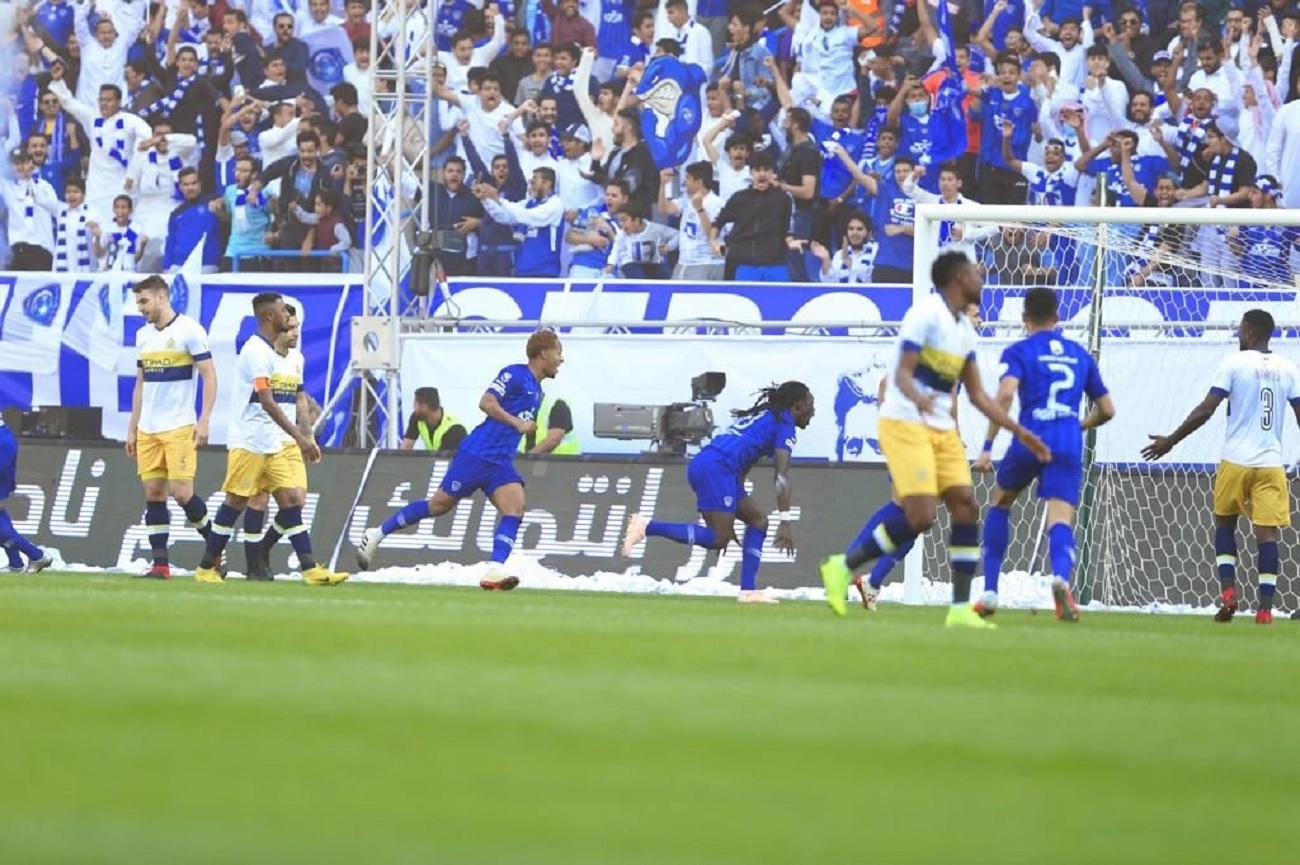 موعد مباراة الهلال والنصر يخطف الأنظار من المواجهات العربية