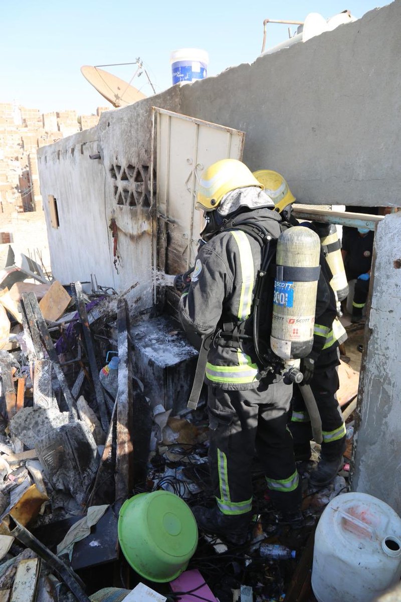 وفاة 3 أطفال في حريق سطح منزل شعبي بمكة المكرمة