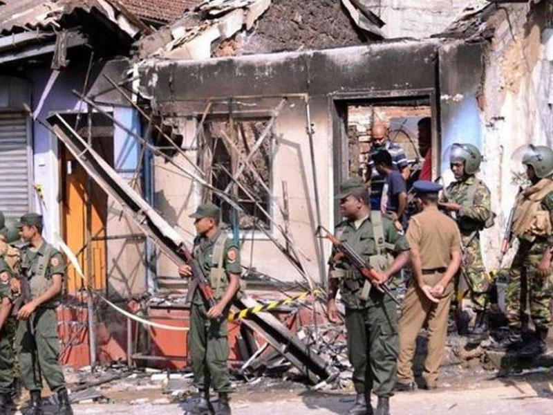الكشف عن حصيلة ضحايا انفجارات استهدفت كنائس وفنادق بسريلانكا