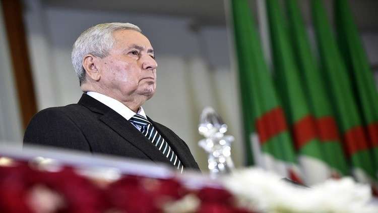 الداخلية الجزائرية تعلن فتح باب الترشح لدخول سباق انتخابات الرئاسة