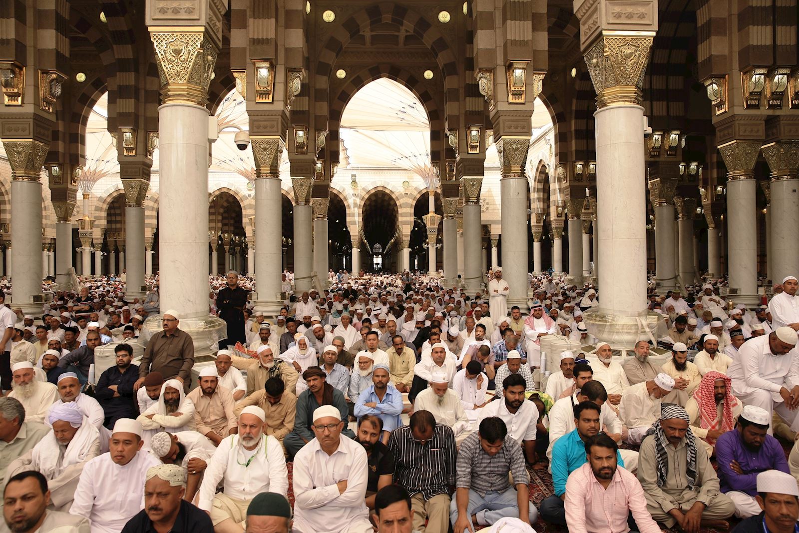 إمام المسجد النبوي : رمضان يربي النفوس ويزكيها