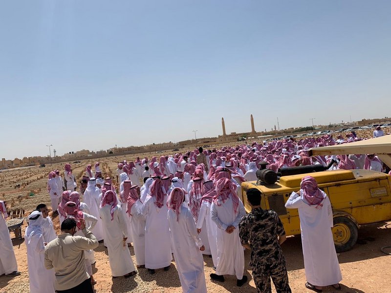 شاهد.. تشییع جثمان السبیعي بعد وصول جثمانه من أوغندا