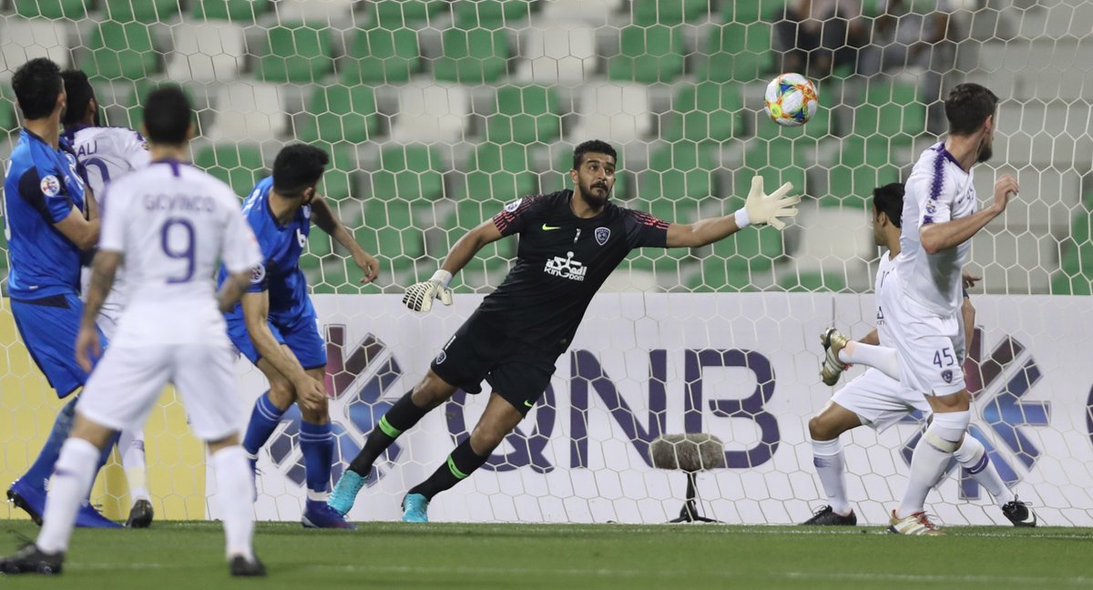 الهلال والاستقلال .. الأزرق يسقط ويرفض العلامة الكاملة