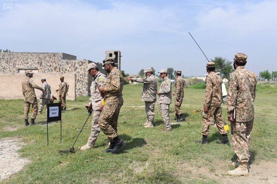 صور.. تمرين الكاسح 2 يواصل فعالياته في باكستان بمشاركة القوات البرية السعودية