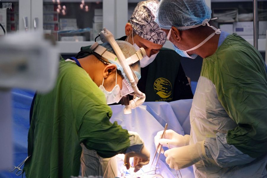 16 عملية قلب مفتوح وقسطرة في ثاني أيام حملة فريق مركز الملك سلمان التطوعي