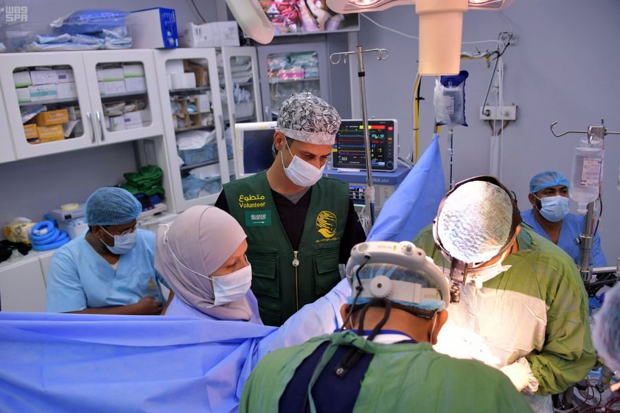 صور.. مركز الملك سلمان للإغاثة يوقع عقدًا لعلاج 100 جريح ومصاب باليمن