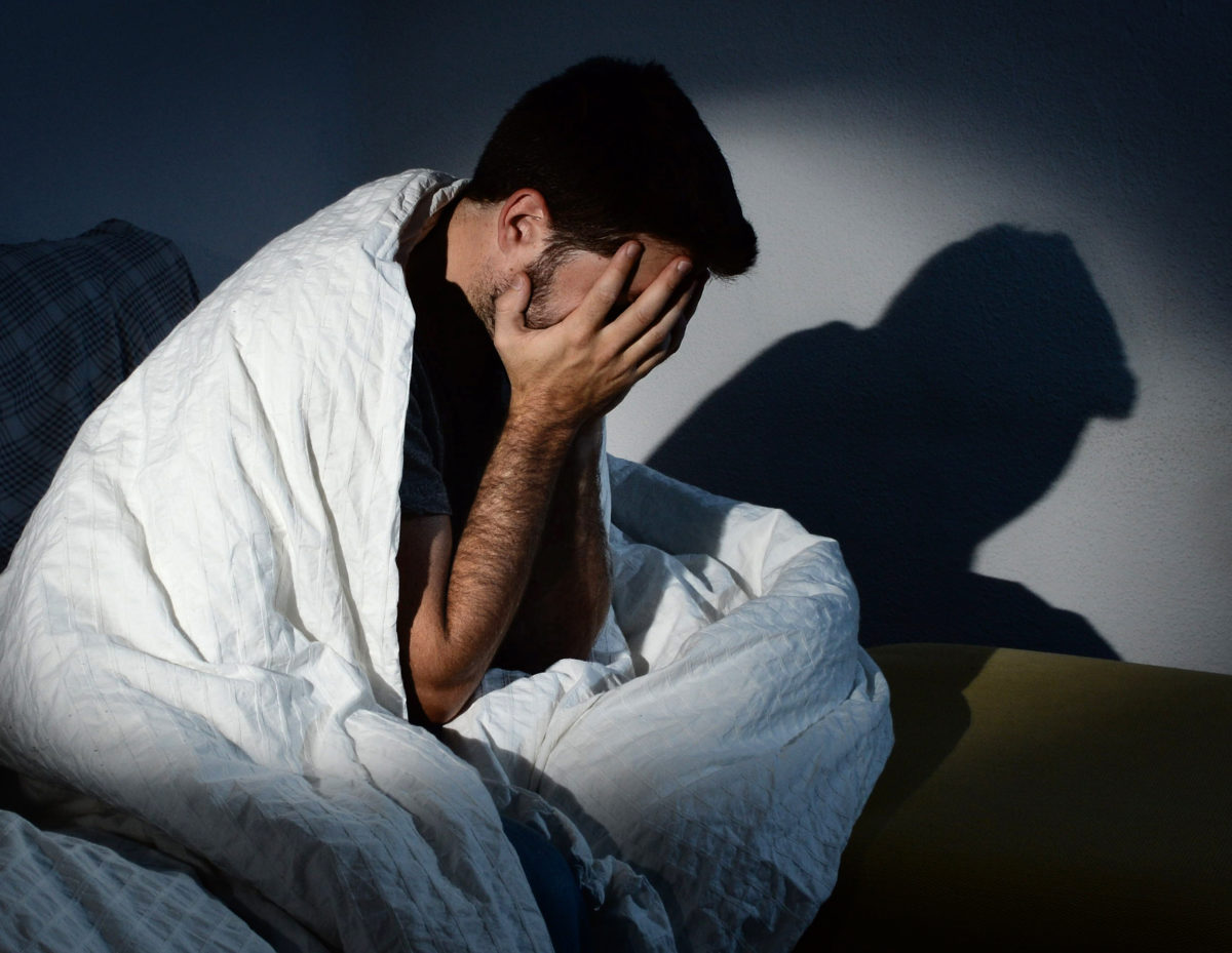 دراسة تكشف العلاقة بين النوم والقلق.. هذا أفضل علاج