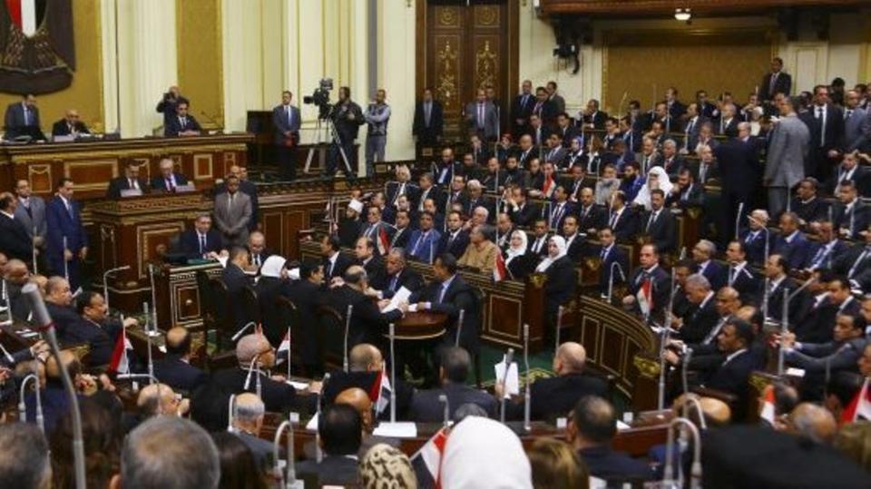 البرلمان المصري يصوت نهائياً على التعديلات الدستورية