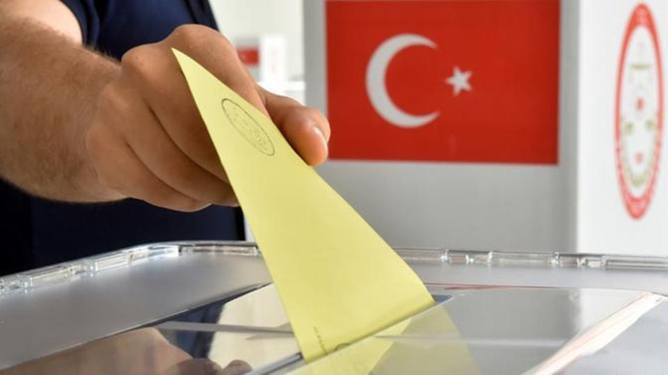 رفض طلب حزب أردوغان بإعادة فرز الأصوات بـ31 منطقة بإسطنبول