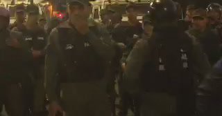 اشتباكات في فنزويلا وقائد الجيش يحذر من حمّام دم