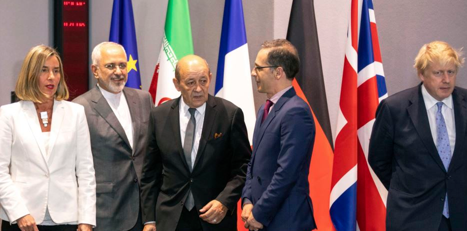 هكذا كشفت الأيام كذب فرنسا بشأن الاتفاق النووي الإيراني