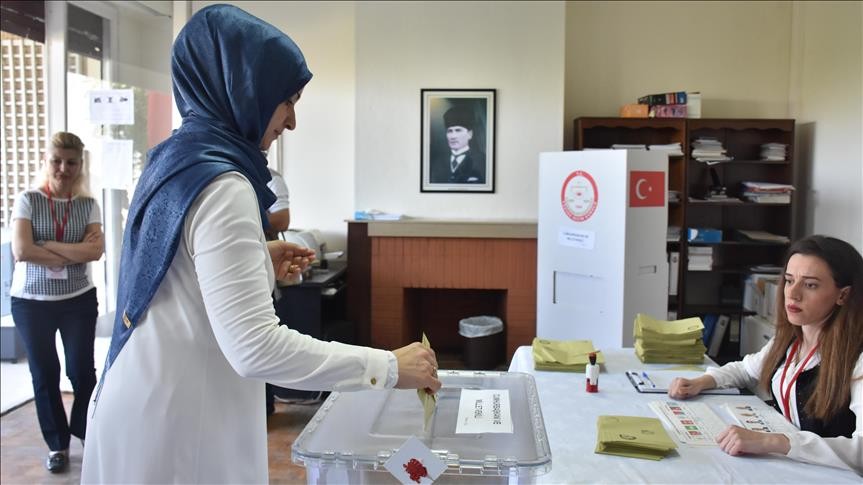 بعد الهزيمة المدوية.. حزب أردوغان يطالب بإعادة الانتخابات