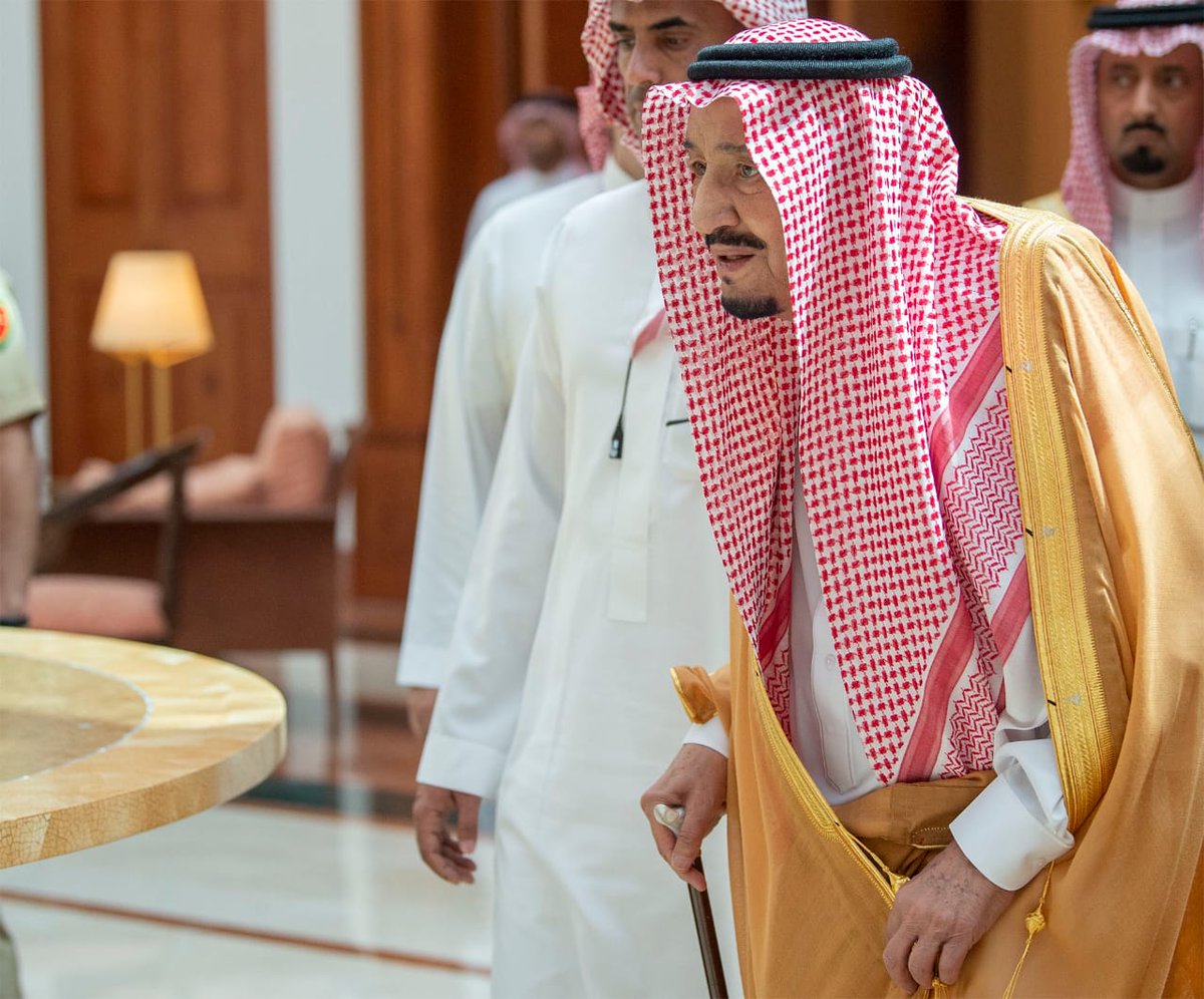 شاهد وصول الملك سلمان إلى قصر الروضة في البحرين