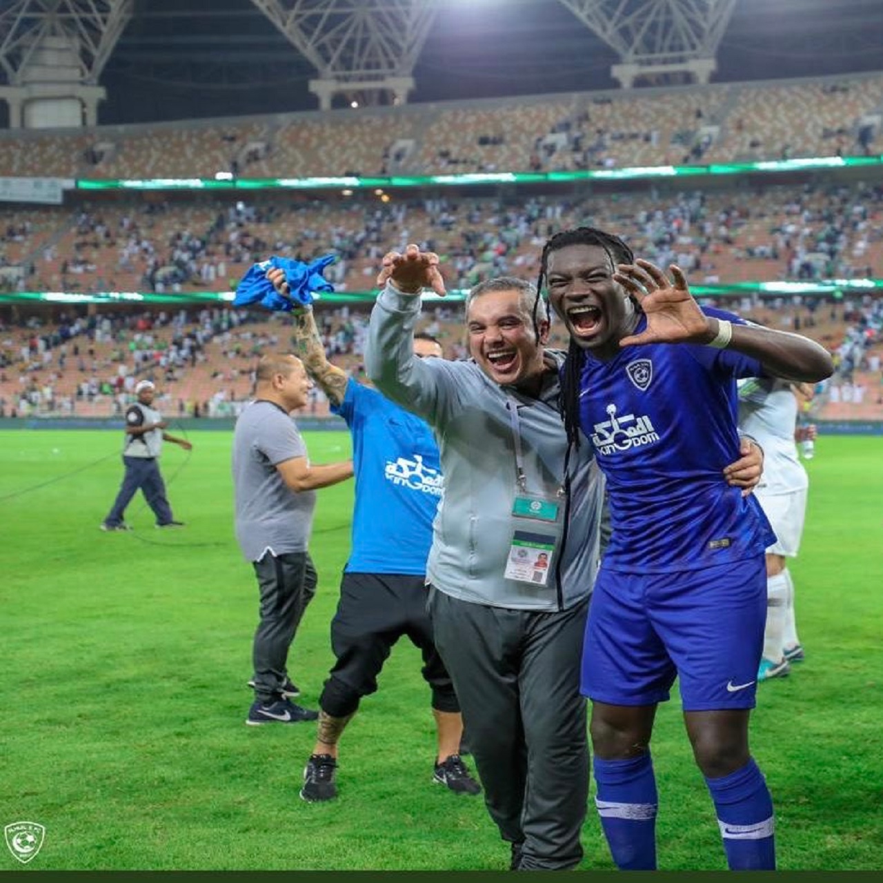 جوميز لـ الجماهير: #الهلال يُنافس من أجلكم.. بانتظاركم في العين