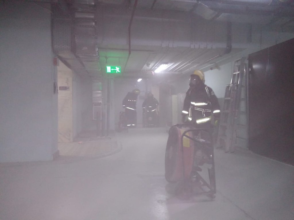 حريق في غرفة محولات كهربائية ببدروم فندق بالمدينة المنورة