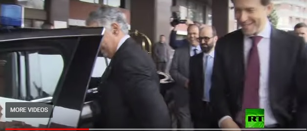 فيديو.. أول وزير عربي يقود ليموزين بوتين
