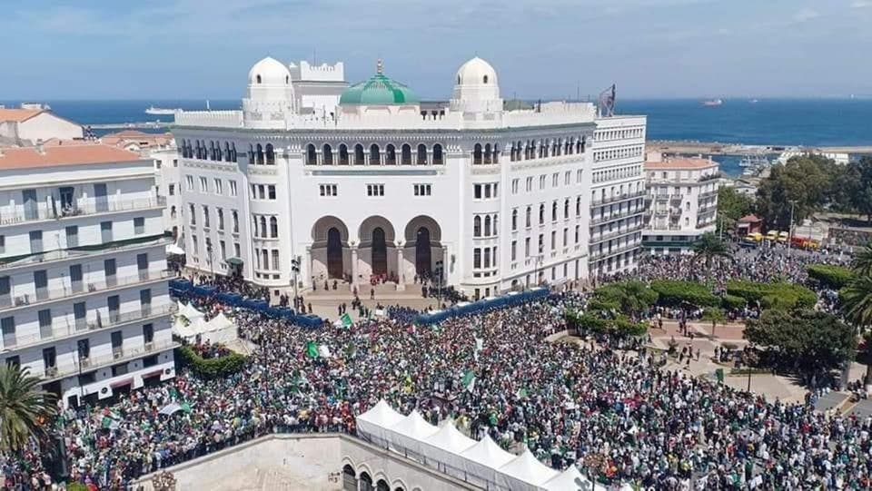 المجلس الدستوري يتجه لإلغاء الانتخابات بالجزائر