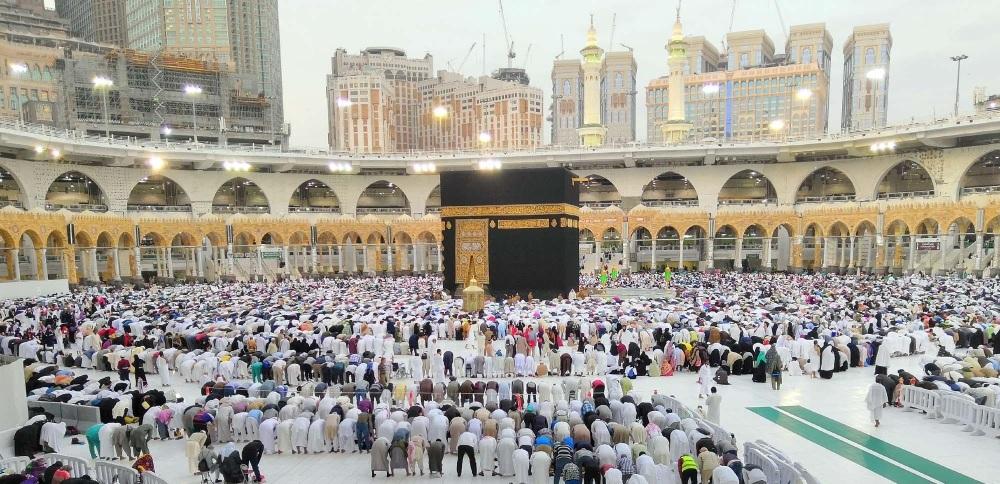 إمساكية اليوم 18 رمضان وموعد أذاني الفجر والمغرب بتوقيت مكة المكرمة