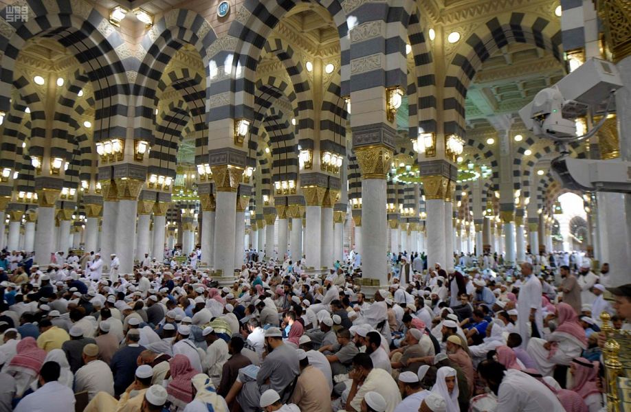 آداب وسنن زيارة المسجد النبوي الشريف