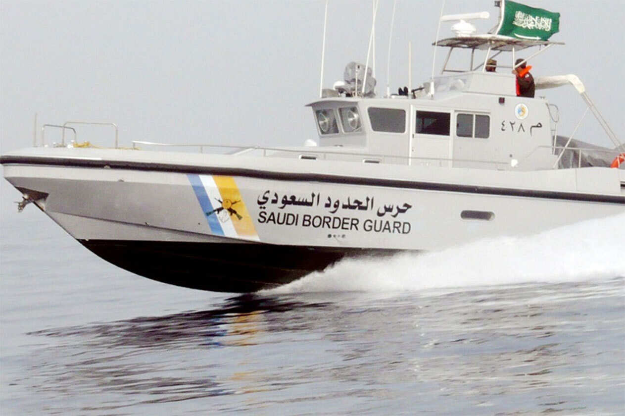 حرس الحدود ينقذ سفينة نفط إيرانية بالقرب من ميناء جدة الإسلامي