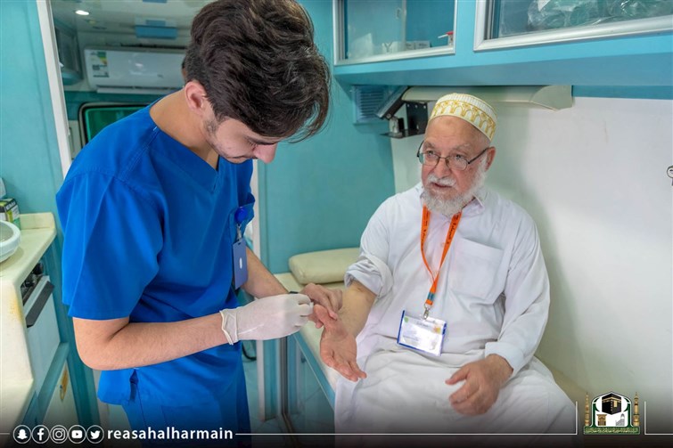 رئاسة الحرمين تقدم الرعاية الصحية لـ 3000 في المسجد الحرام