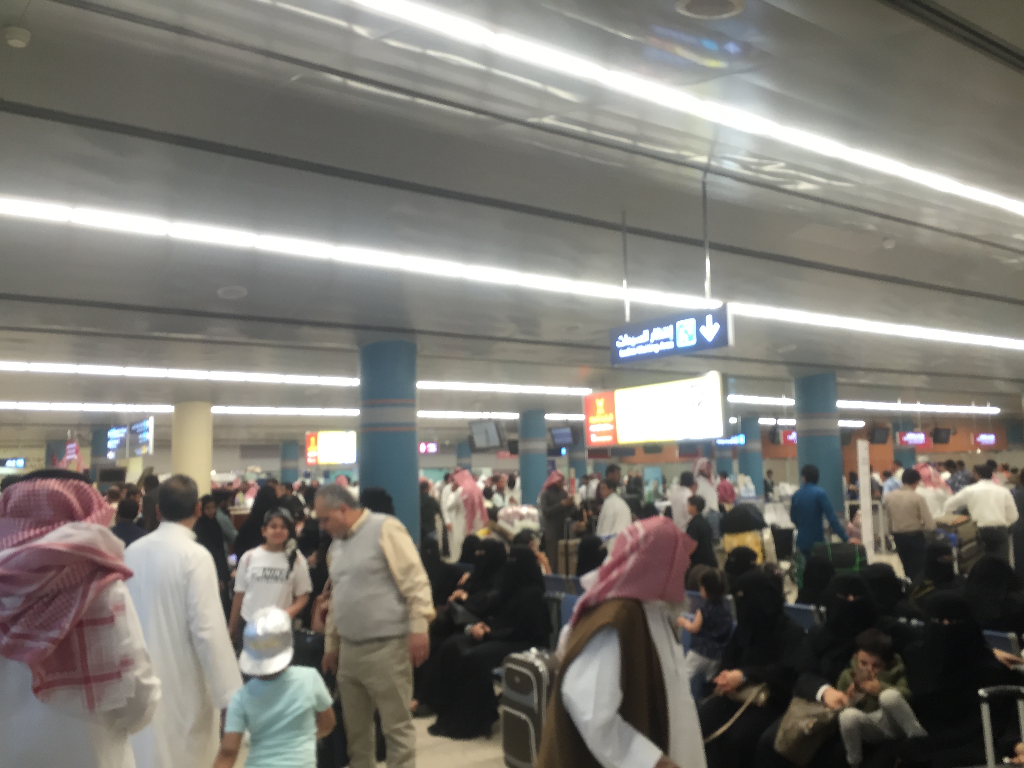 إعلان مطار أبها يُبرئ ساحة الخطوط السعودية من تأخير الرحلات